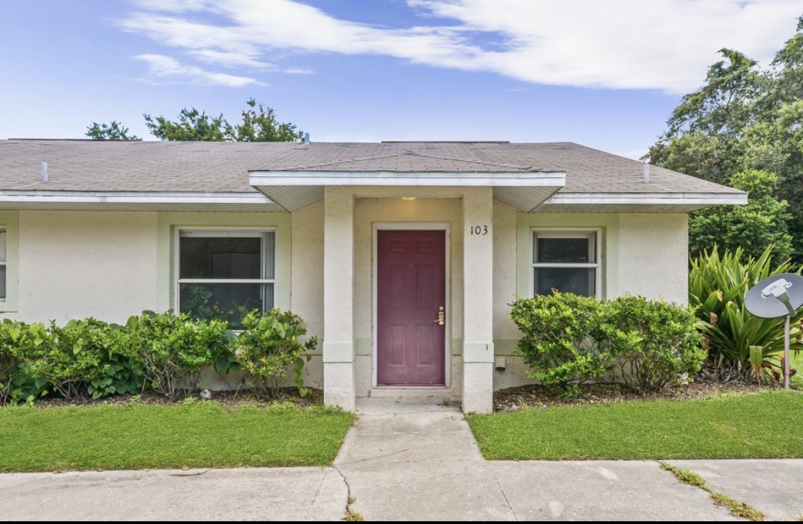 East Line Street Apartments exterior view