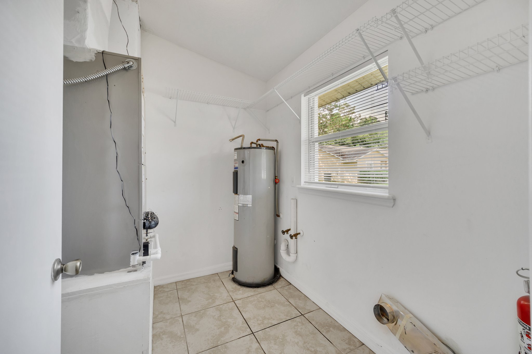 Utility and laundry room