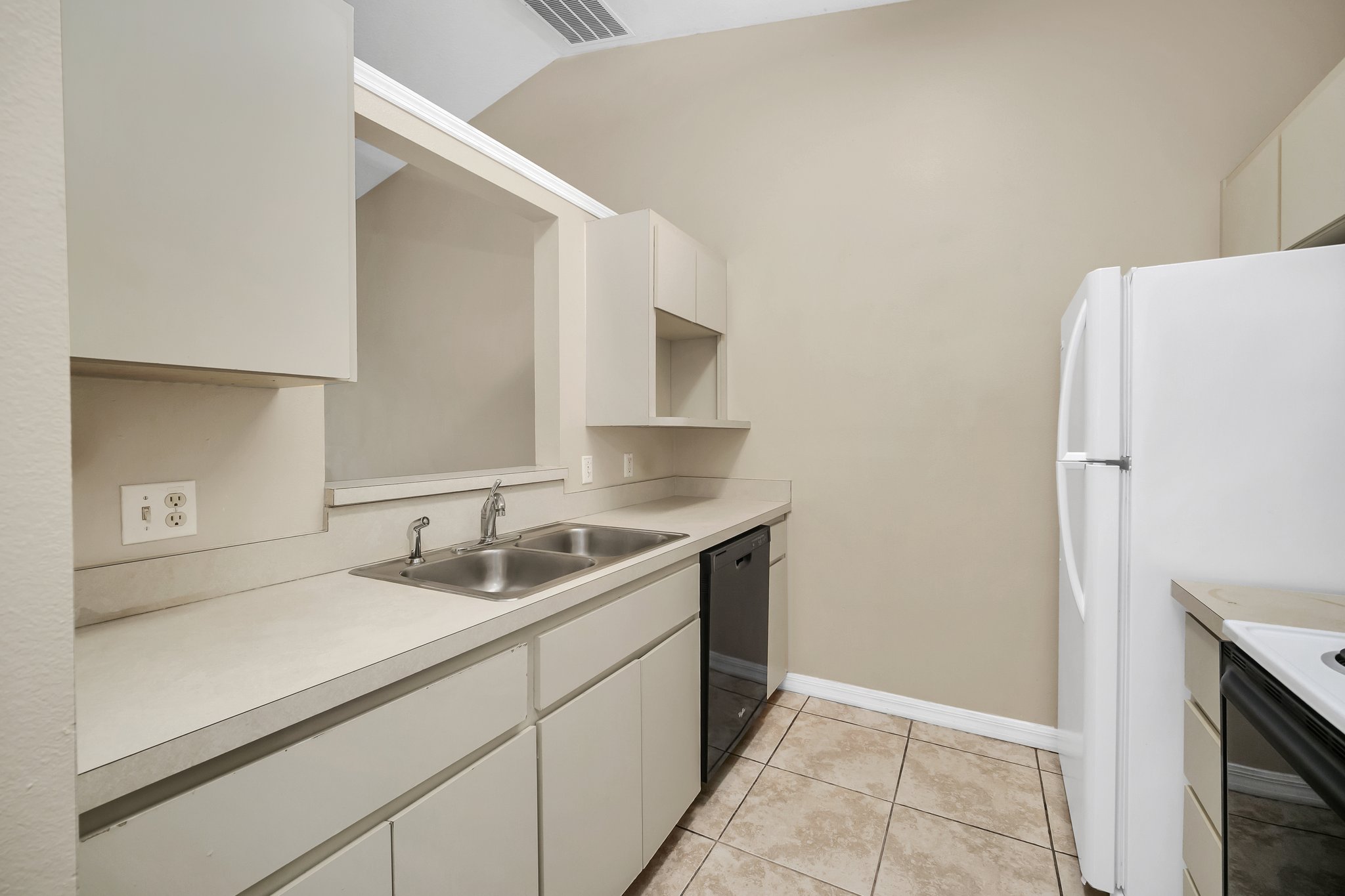 Kitchen with appliances